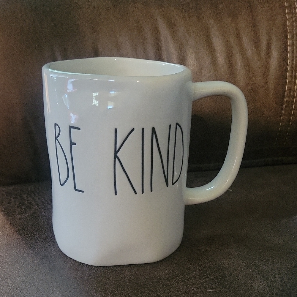 Rae Dunn BE KIND mug. Very Nice And Inspirational.